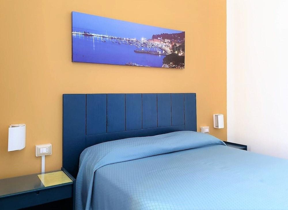 Morandi Hotel 3*